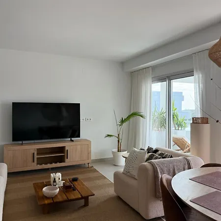 Cancelada - Modern 3-bedroom With Great Views Lejlighed Estepona